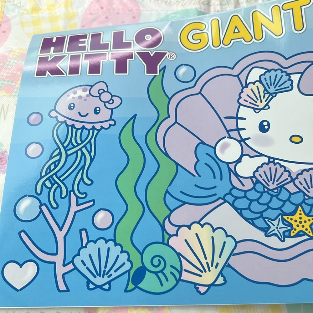 Hello Kitty Coloring Book - Picture 7 of 11